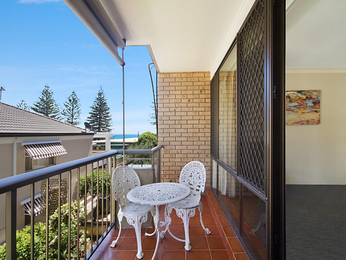 Cobden Court Unit 5 – Coolangatta